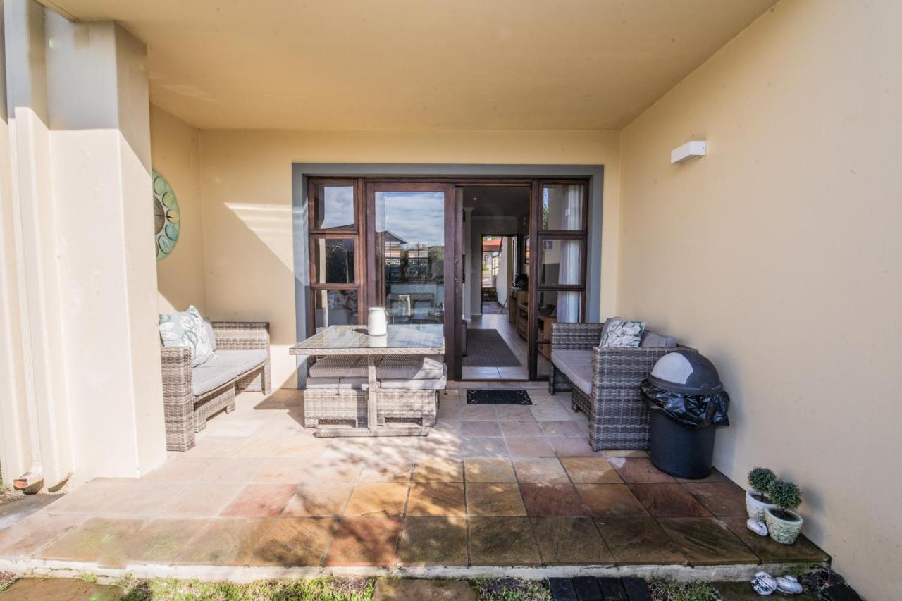 Six Whale Rock Gardens With Back Up Power For Load Shedding Apartment Plettenberg Bay Bagian luar foto