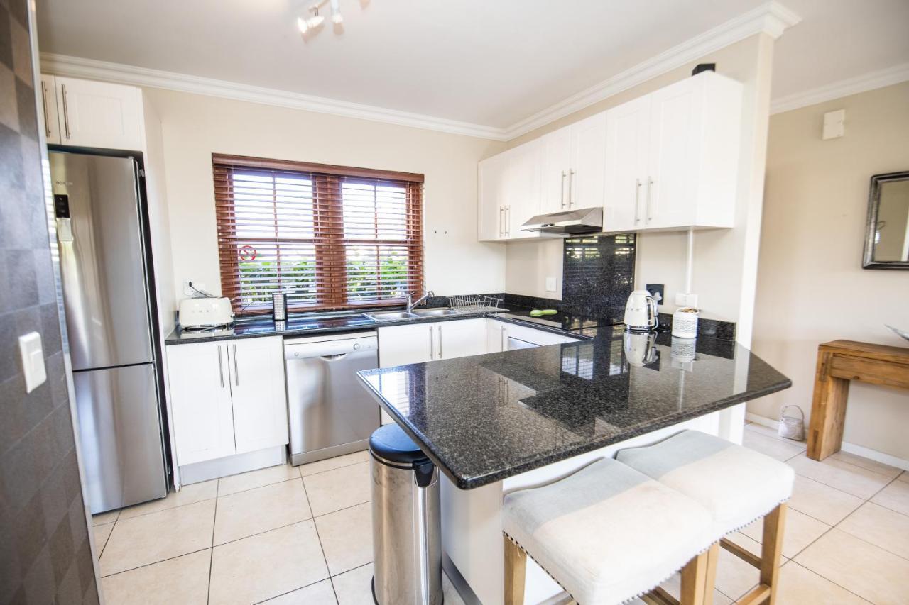 Six Whale Rock Gardens With Back Up Power For Load Shedding Apartment Plettenberg Bay Bagian luar foto