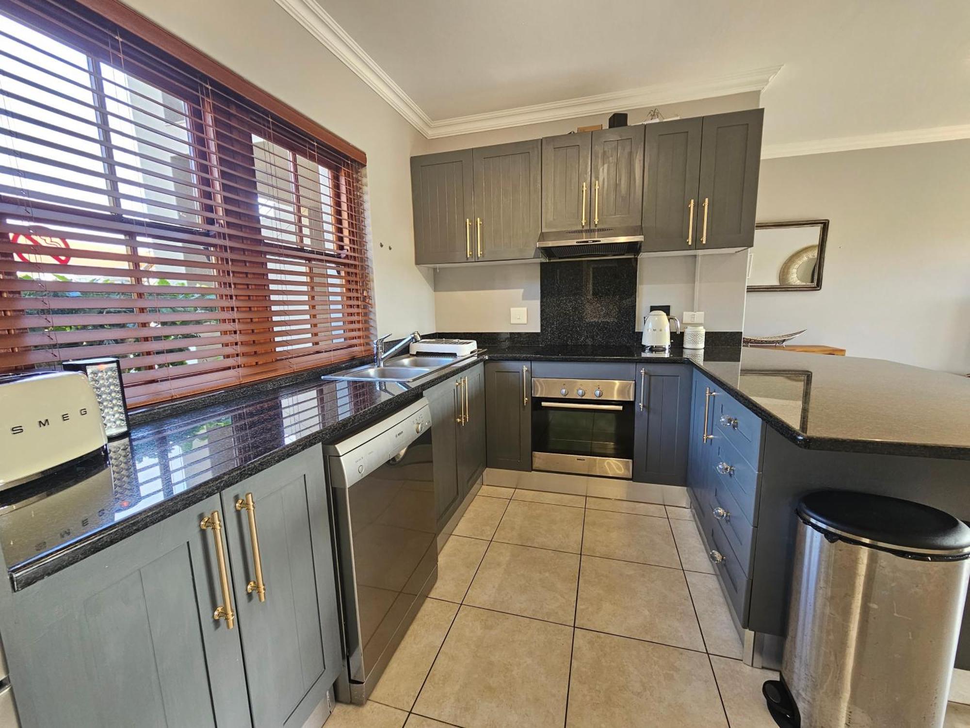 Six Whale Rock Gardens With Back Up Power For Load Shedding Apartment Plettenberg Bay Bagian luar foto