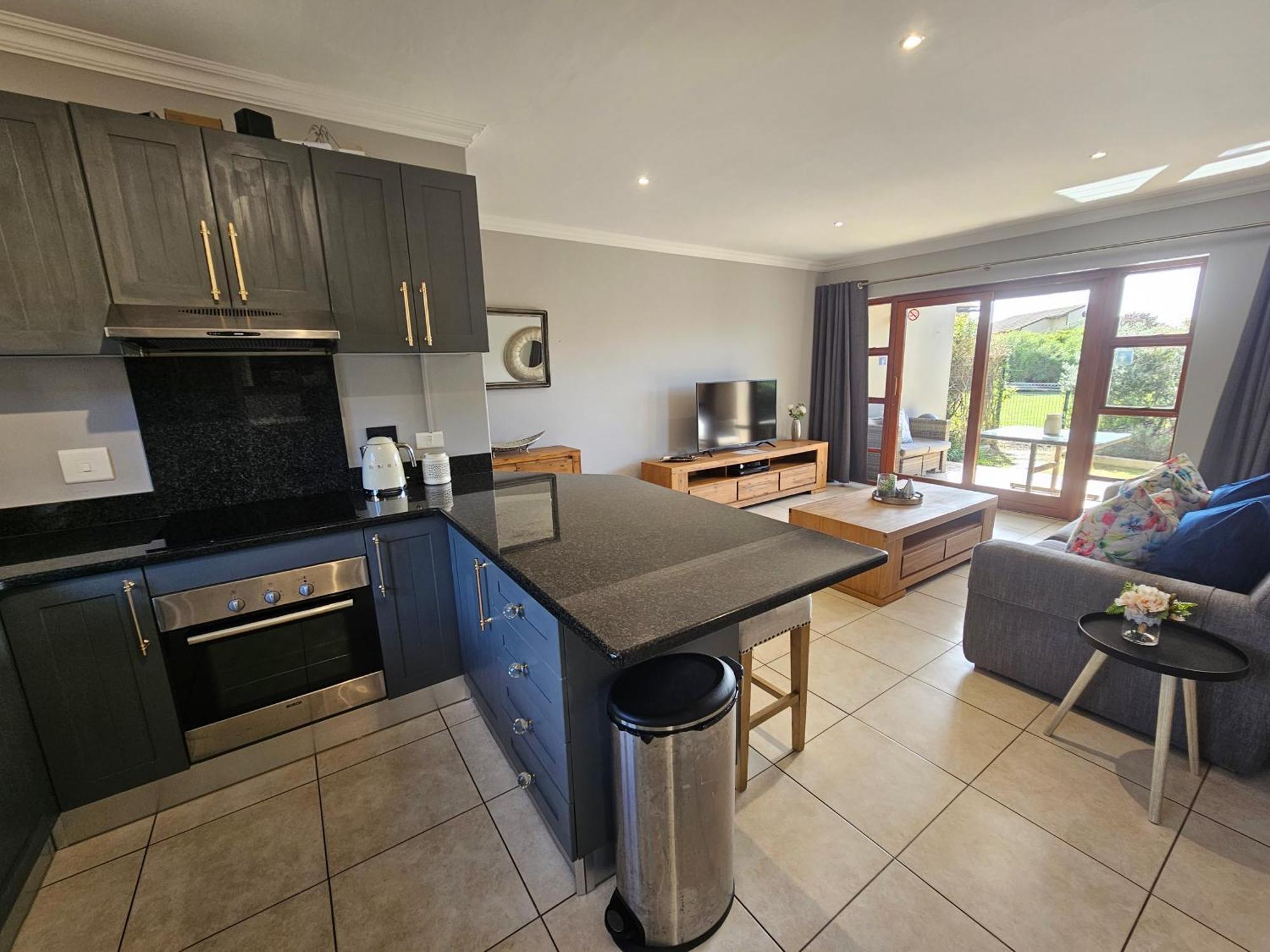Six Whale Rock Gardens With Back Up Power For Load Shedding Apartment Plettenberg Bay Bagian luar foto